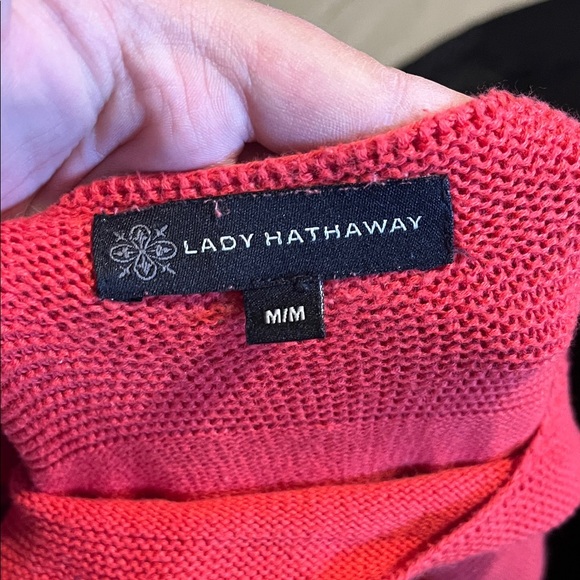 Lady Hathaway Elegant Red Crew Neck Sweater - Picture 2 of 2